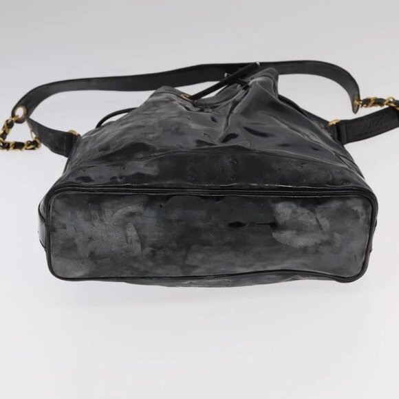 CHANEL Shoulder Bag Enamel Black Gold CC Auth - Picture 5 of 16